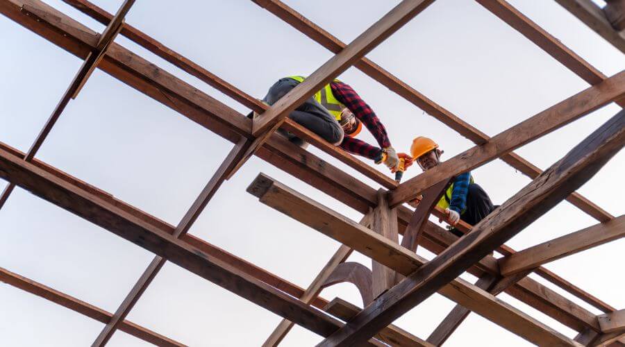 Professional gutter cleaning services in Frost, TX